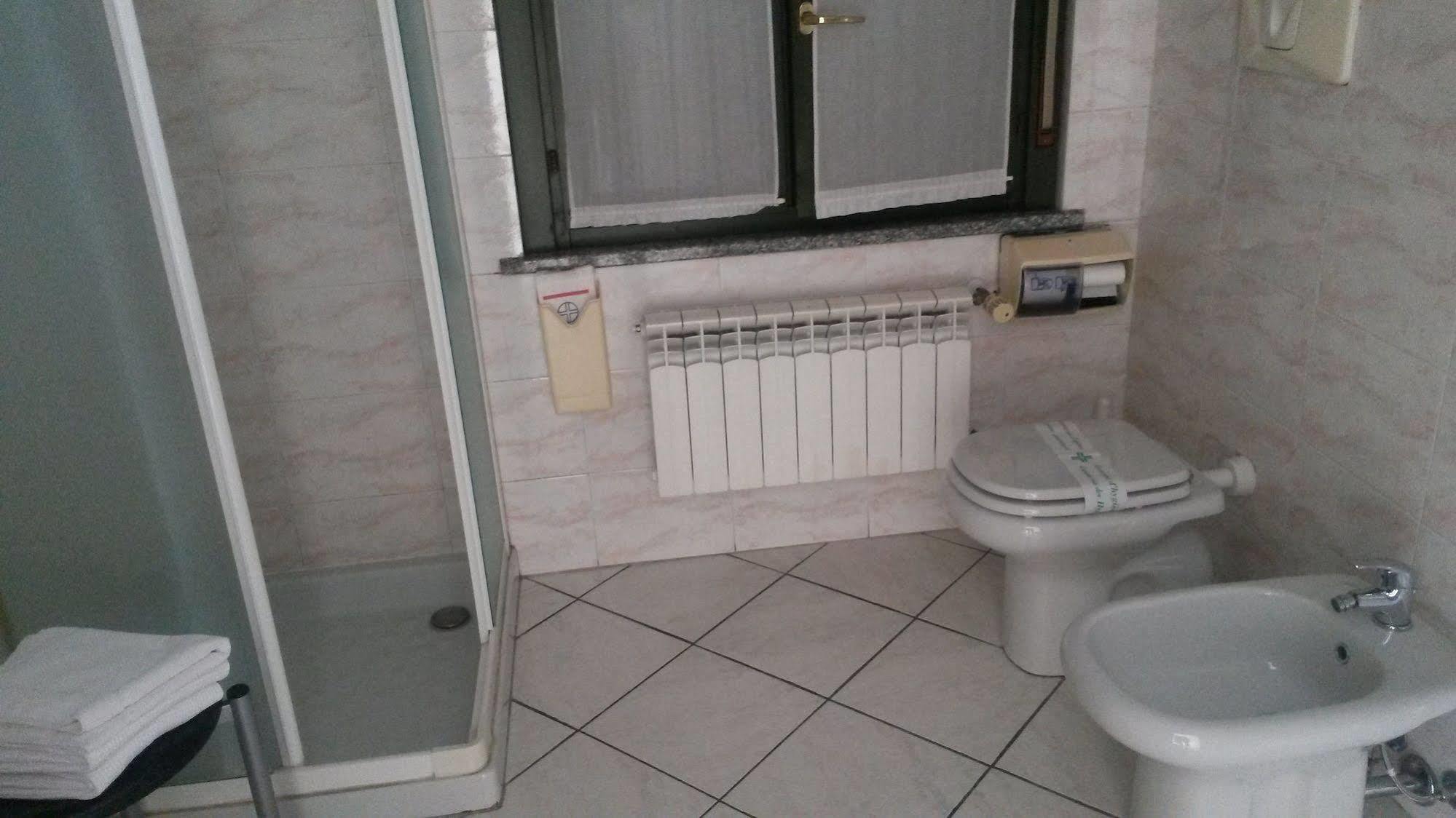 Hotel Residence La Fontana Маріано-Коменсе Екстер'єр фото
